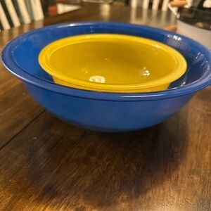 Pyrex Primary Clear Bottom Bowls